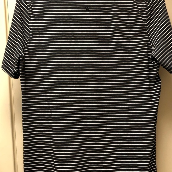 Lululemon Navy Striped V Neck Ladies Short Sleeve top - Picture 3 of 3